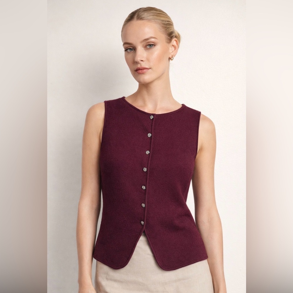 Song of Style by Aimee Song Sweater Vest Medium Burgundy